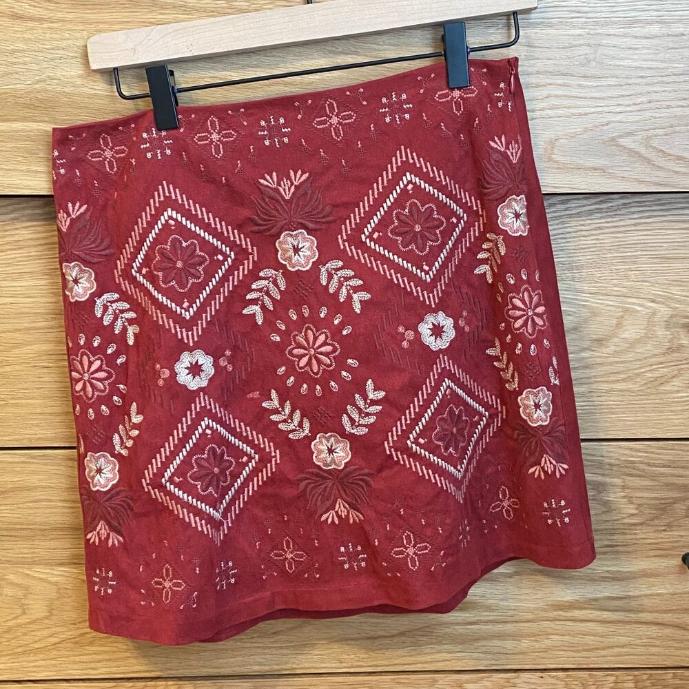 Francescas miami embroidered skirt M